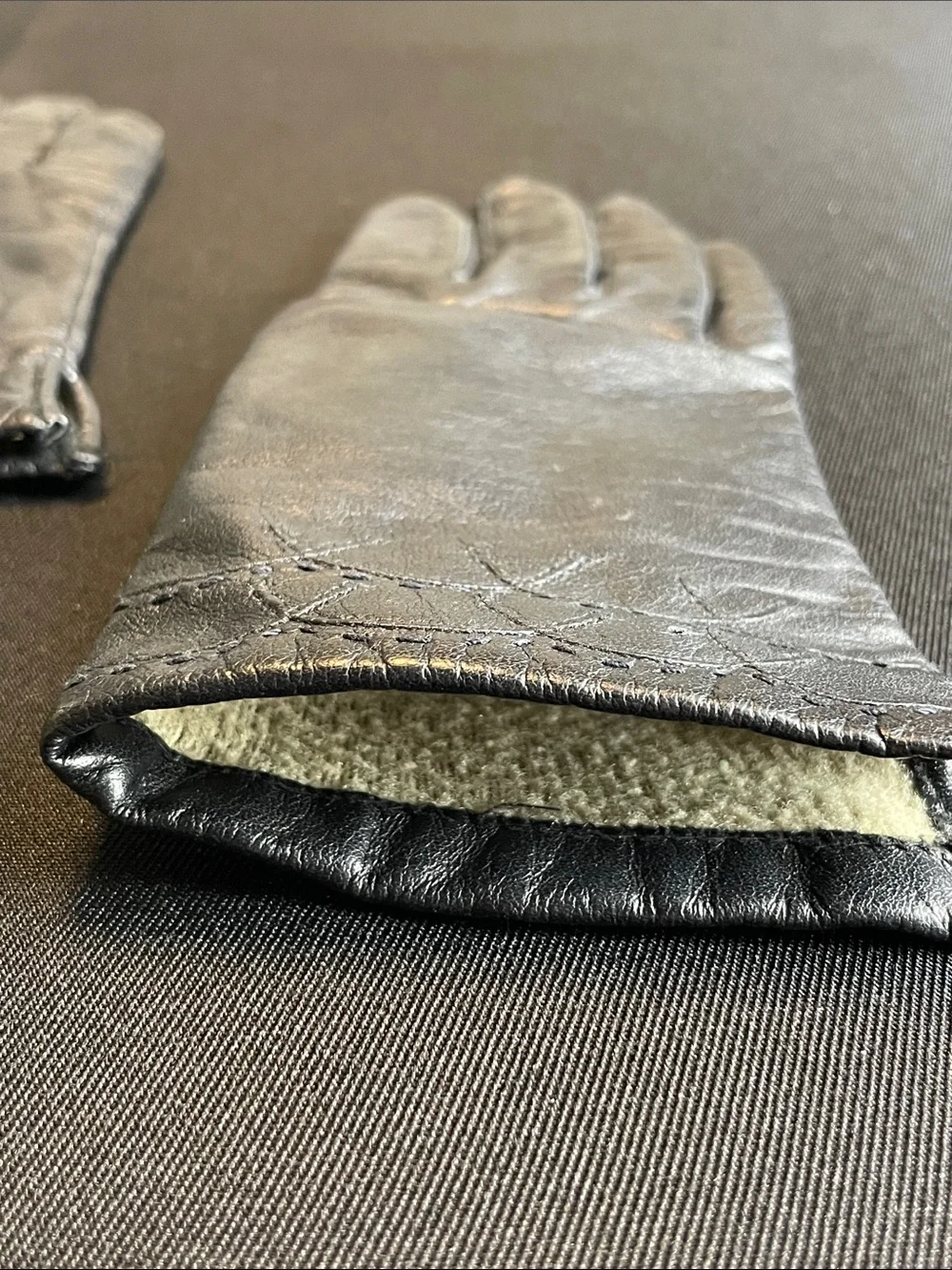 Vintage Black Leather Gloves embroidered size 6 1/2 WPL 9522 classic women’s